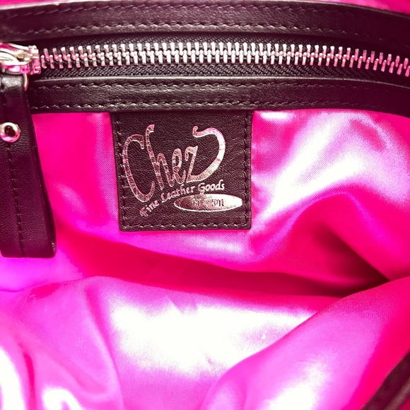 CHEZ FINE LEATHER Elegant Black Handbag - Picture 7 of 8